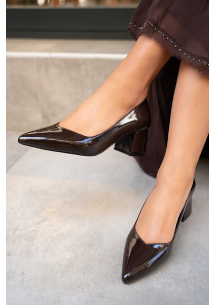 Fiona Acı Kahve Rugan Kalın Topuklu Ayakkabı modelleri