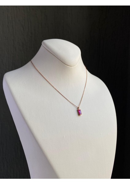 14 Ayar Rose Altın Mor Taşlı Sütun Kolye