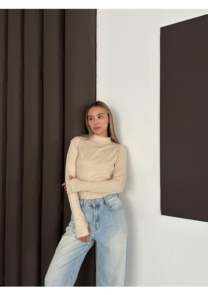 Kadın Parmak Detaylı Body fırsatları