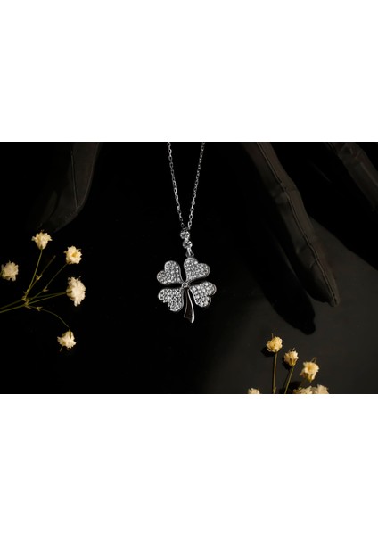 Şansın Pırıltısı Kolye