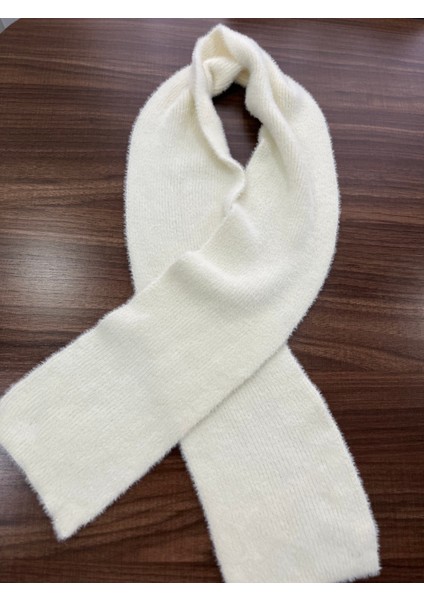 Kışlık Kadın Atkı – Peluş Akrilik, Sıcacık ve Şık fiyatları