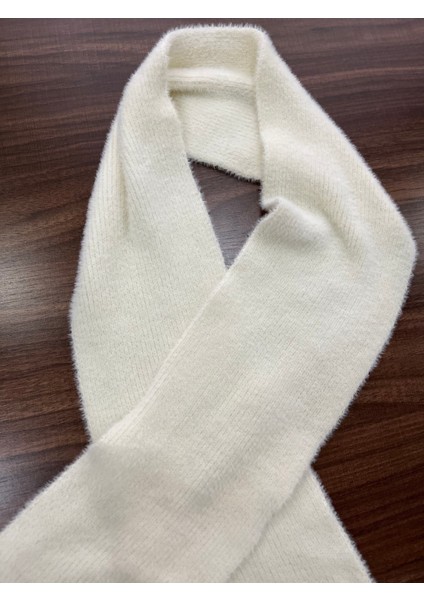 Kışlık Kadın Atkı – Peluş Akrilik, Sıcacık ve Şık fırsatları