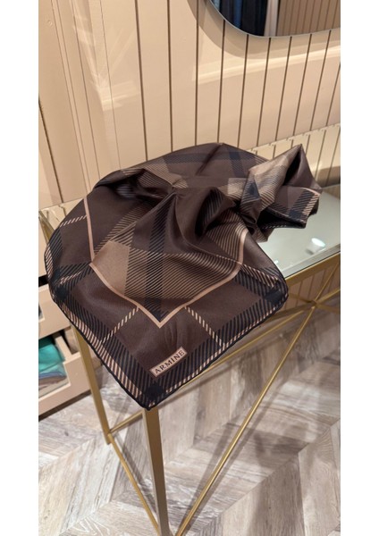 2025 Desenli Saf Ipek Sura Eşarp 9418-33 fiyatları