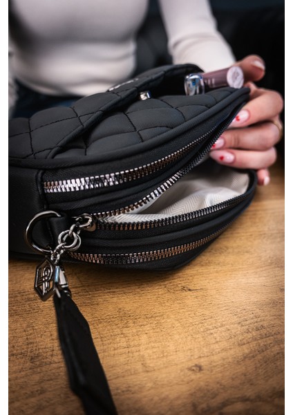 Astarlı Askılı Kapitone 4 Bölmeli Kadın El ve Omuz Çantası 111002 modelleri