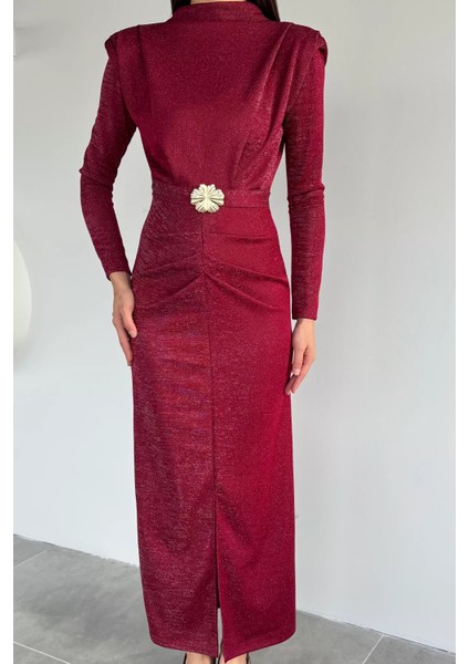 Kadın Dik Yaka Omuz Vatkalı Gold Toka Detaylı Likralı Işıltılı Elbise P-00018926 fiyatları