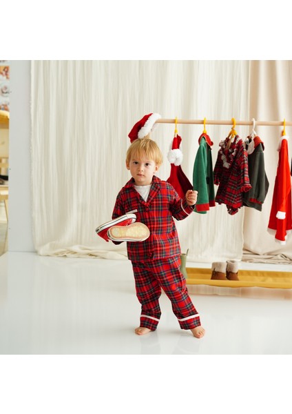 Montessori Elbise Askılığı