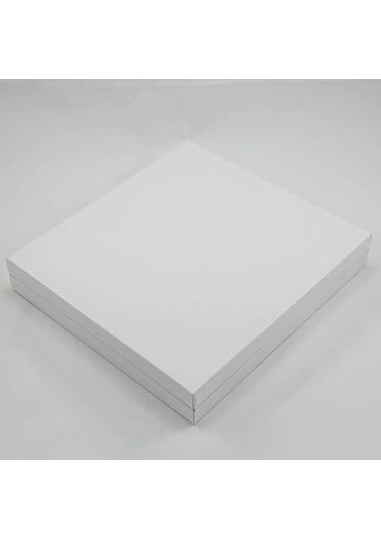 16 Bölmeli Madlen Çikolata Kutusu Beyaz Renkli modelleri