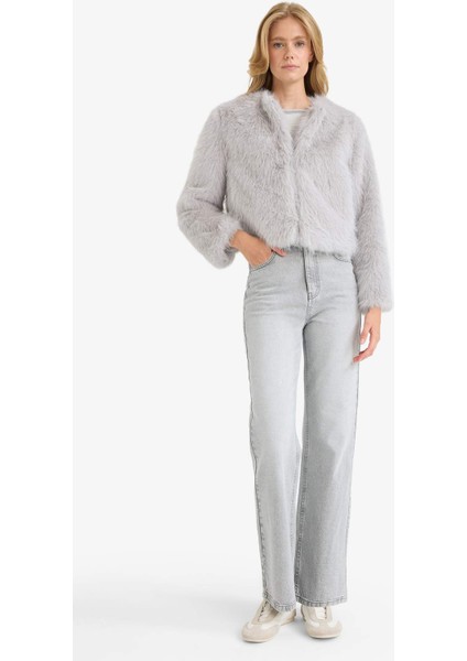 Regular Fit Kısa Suni Kürk F2147AX25WN fiyatları