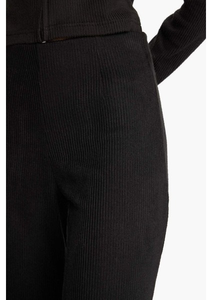 Beli Lastikli Flare Fit Geniş Paça Eşofman Altı F0991AX25WN indirimleri