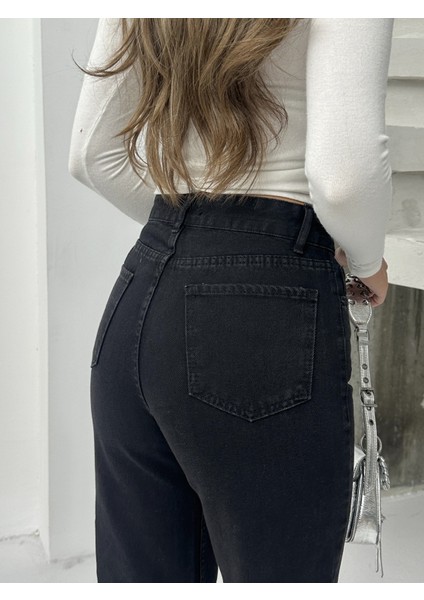 Kadın Ters Paça Püskül Işlemli Bol Paça Kot Pantolon fırsatları