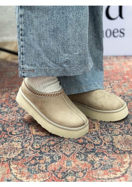 Yula Içi Kürklü Işleme Detaylı Bej Süet Kadın Bot fırsatları