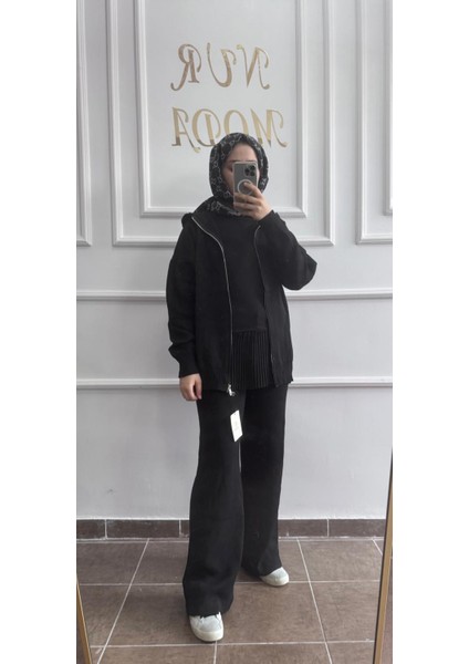 Kapüşonlu Ikili Takım