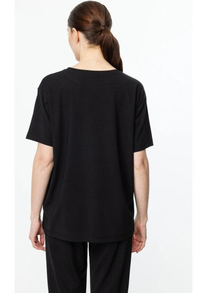 51574 Onteks Sıfır Yaka Önü Taş ve Inci Detaylı Bluz modelleri