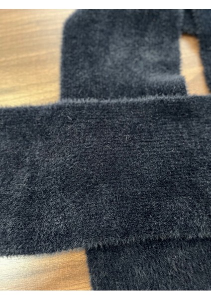 Kışlık Kadın Atkı – Peluş Akrilik, Sıcacık ve Şık modelleri