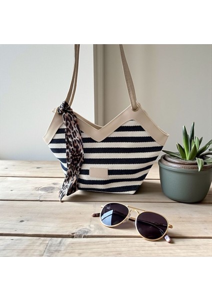 Çizgili Fularlı Kadın Hasır Kol Çanta fırsatları