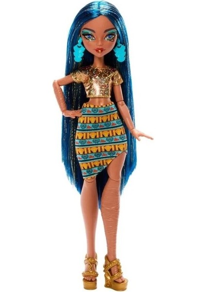 Monster High Cleo’nun Havalı Bakım Günü Oyun Seti HXH96