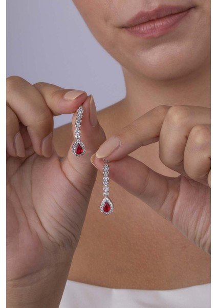 Yakut Taşlı Damla Motifli Rodyum Kaplama Gümüş Küpe