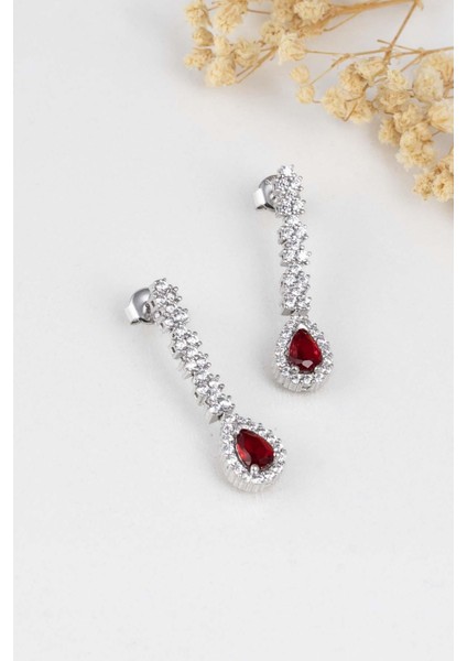 Yakut Taşlı Damla Motifli Rodyum Kaplama Gümüş Küpe fırsatları