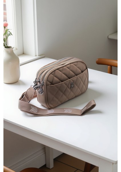 Astarlı Askılı Kapitone 4 Bölmeli Kadın El ve Omuz Çantası 111002 fiyatları