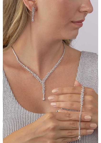 Pırlanta Montür 4 Tırnaklı Su Yolu 925 Ayar Gümüş Dügün Set fiyatları