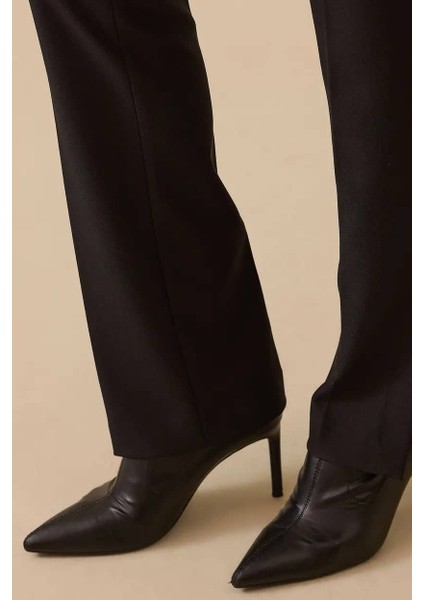 Kadın Yüksek Bel Paça Yırtmaçlı Tam Boy Pantolon - Siyah