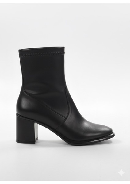 Boğazı Streçli Kalın Topuklu Kadın Bot 878602-Z