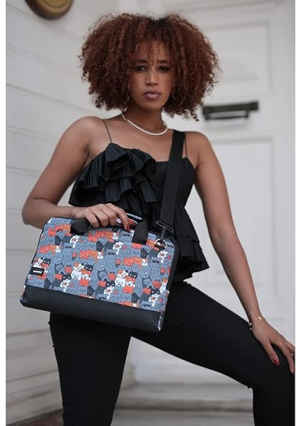 13'' - 13.3'' Taban Korumalı, Omuz Askılı Desenli Macbook Air-Pro Laptop Çantası (Catlantis) modelleri