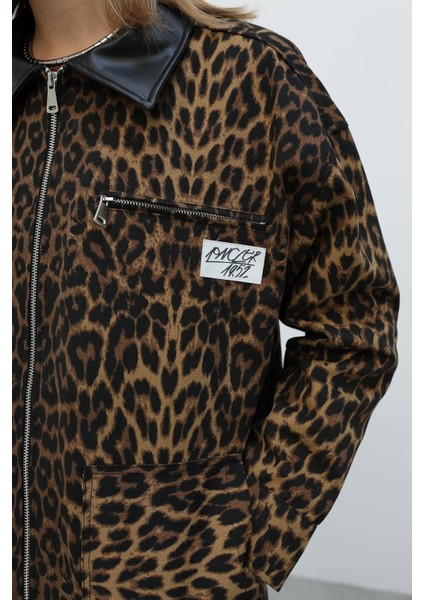 Kadın Leopar Desenli Yakası Deri Detaylı Denim Oversize Ceket fırsatları