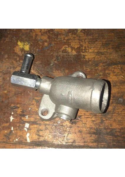 Hyundai Starex Termostat Su Çıkış Kapğı