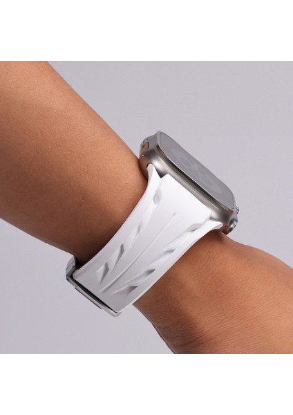 Apple Watch 44MM Silmet Band 127 Metal Tokalı Silikon Kordon