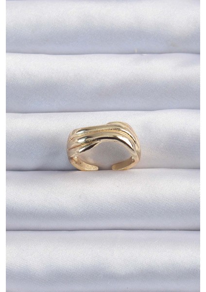 Pirinç Altın Renk Kıvrımlı Ayarlanabilir Yüzük - Lisinya