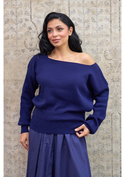 Lacivert Kayık Yaka Oversize Triko Kazak fiyatları