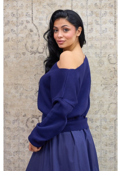 Lacivert Kayık Yaka Oversize Triko Kazak indirimleri