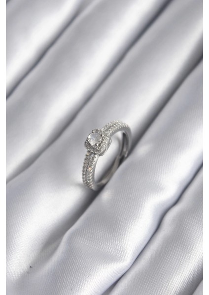 Bfs Pirinç Gümüş Renk Zirkon Taşlı Kadın Yüzük