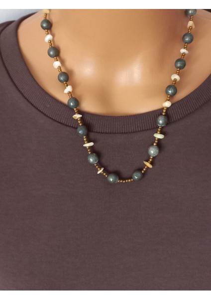 Doğal Taş Kolye ;pirit Taşı ,sedef Taşı ve Hematit Taşı ile Tasarlanmıştır. fırsatları