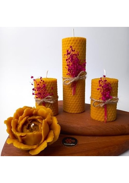 Mum Dekoratif Hediye Kutusu 4 Lü Set Petek Beeswax Candle Açmış Gül (Kırmızı Süslemeli Açmiş Gül)