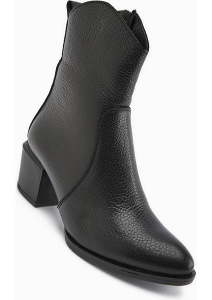 Hakiki Deri Siyah Renk Fermuarlı Kalın Topuk Sivri Burun Kadın Bot modelleri