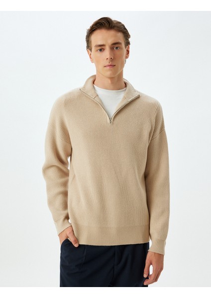 Kışlık Triko Kazak Yarım Fermuarlı Basic Dokulu Viskon Karışımlı modelleri