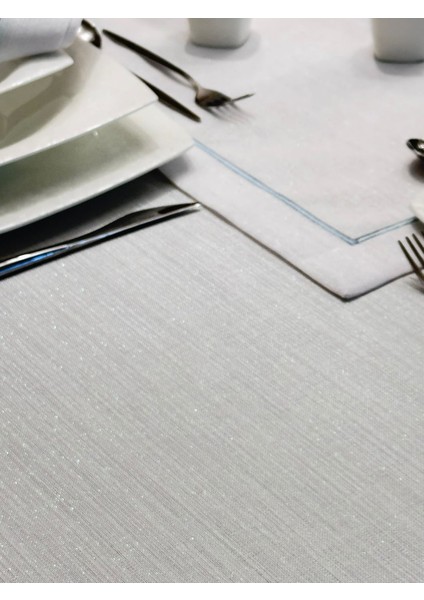 Çeyizlik Piko Sarma Mavi Detaylı Dertsiz Masa Örtüsü Simli Beyaz fırsatları