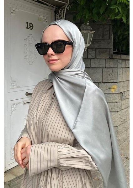 Şantuk Çift Taraflı Ipekli Şal Açık Gri modelleri