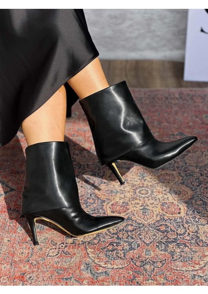 Aveny Ince Topuk Sivri Burun Katlama Detaylı Siyah Kadın Bot indirimleri