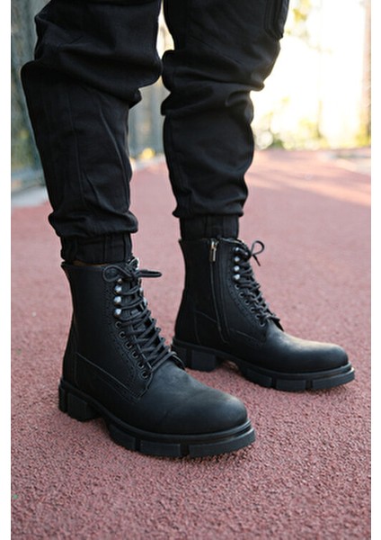Mat Siyah Erkek Bot Su Geçirmez Özellikte Koku Yapmayan İç Astar