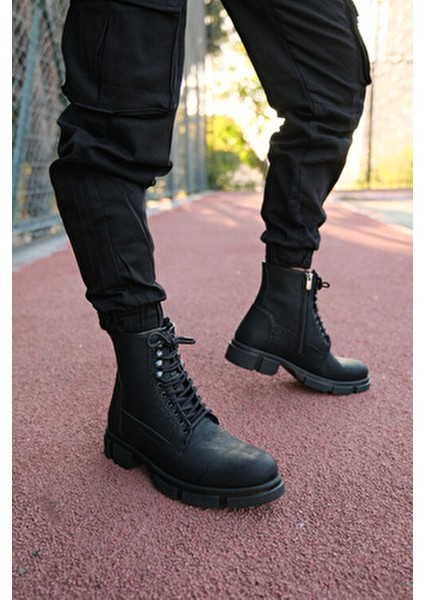 Mat Siyah Erkek Bot Su Geçirmez Özellikte Koku Yapmayan İç Astar