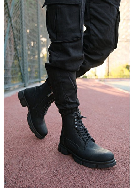Mat Siyah Erkek Bot Su Geçirmez Özellikte Koku Yapmayan İç Astar