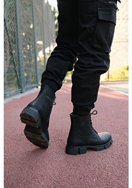 Mat Siyah Erkek Bot Su Geçirmez Özellikte Koku Yapmayan İç Astar