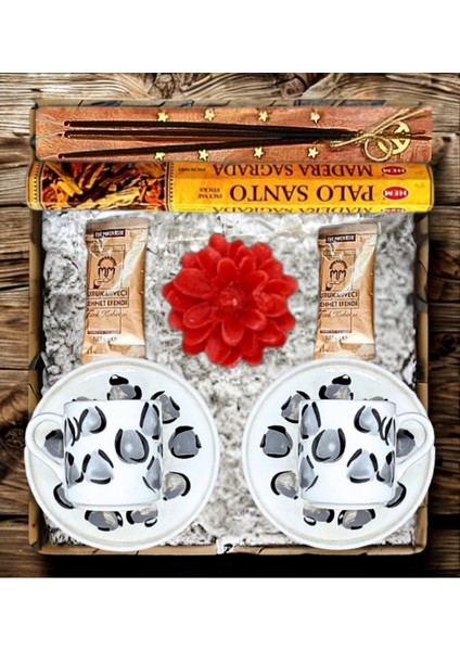 El Yapımı 2 Kişilik Lüks Kahve Fincanı Hediye Seti – Zarif Zebra Desenli,şık Tasarım