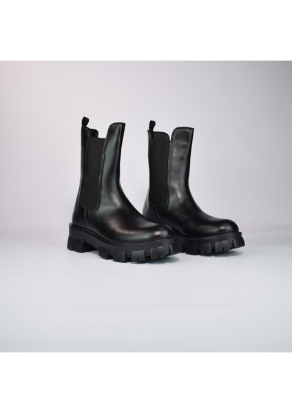 Kadın Siyah Kalın Tabanlı Chelsea Bot – Günlük ve Şık Deri Kışlık Bot fiyatları