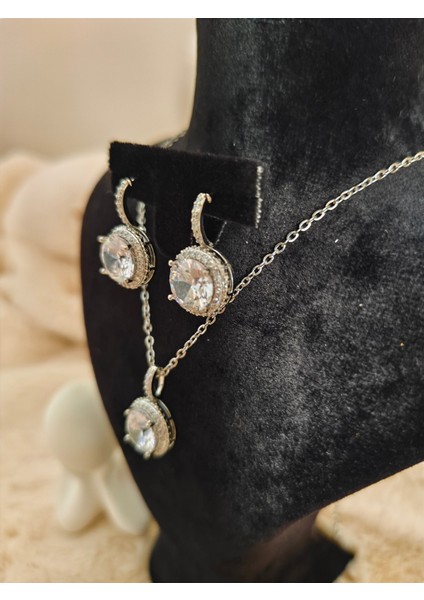 Zirkon Taşlı Silver Çelik Kolye & Küpe Seti fırsatları