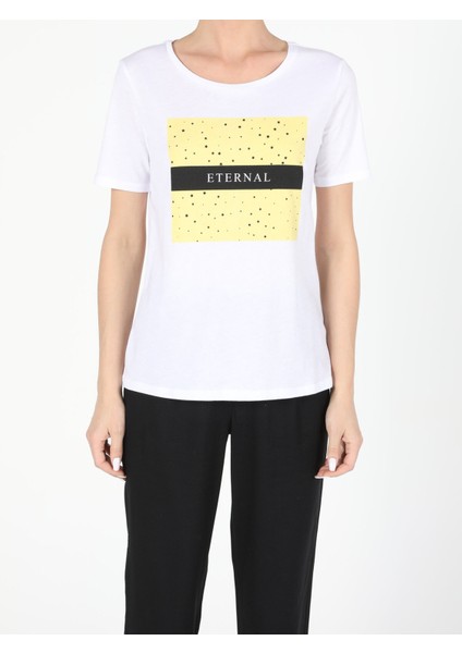 Regular Fit Bisiklet Yaka Örme Kadın Beyaz Kısa Kol Tişört fırsatları