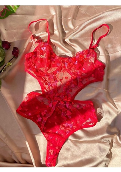 Romantik Tutku Kırmızı Kalp Işlemeli Transparan Dantel Bodysuit modelleri